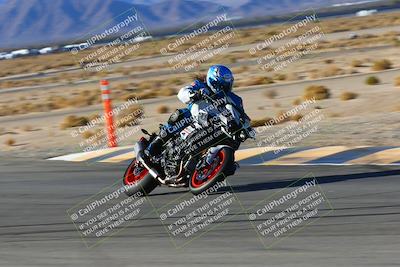 media/Jan-08-2022-SoCal Trackdays (Sat) [[1ec2777125]]/Turn 11 (215pm)/